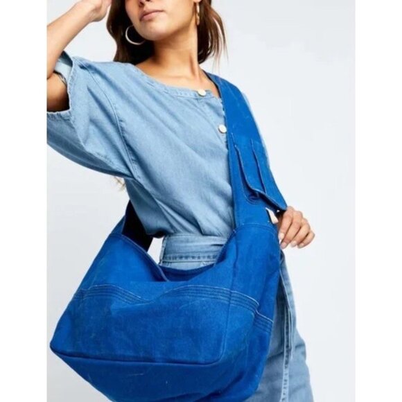NWT Free People Waxed Canvas Zip Sling Bag ICELANDIS BLUE Purse We The Free - Picture 2 of 15